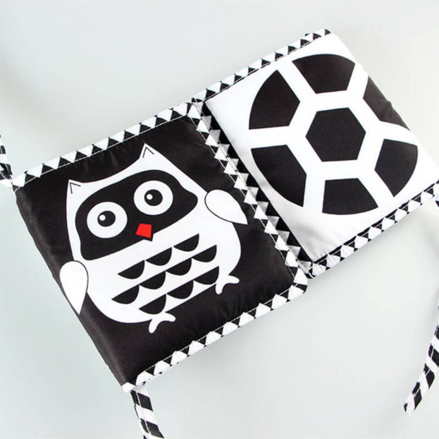 Montessori Newborn Contrast Book
